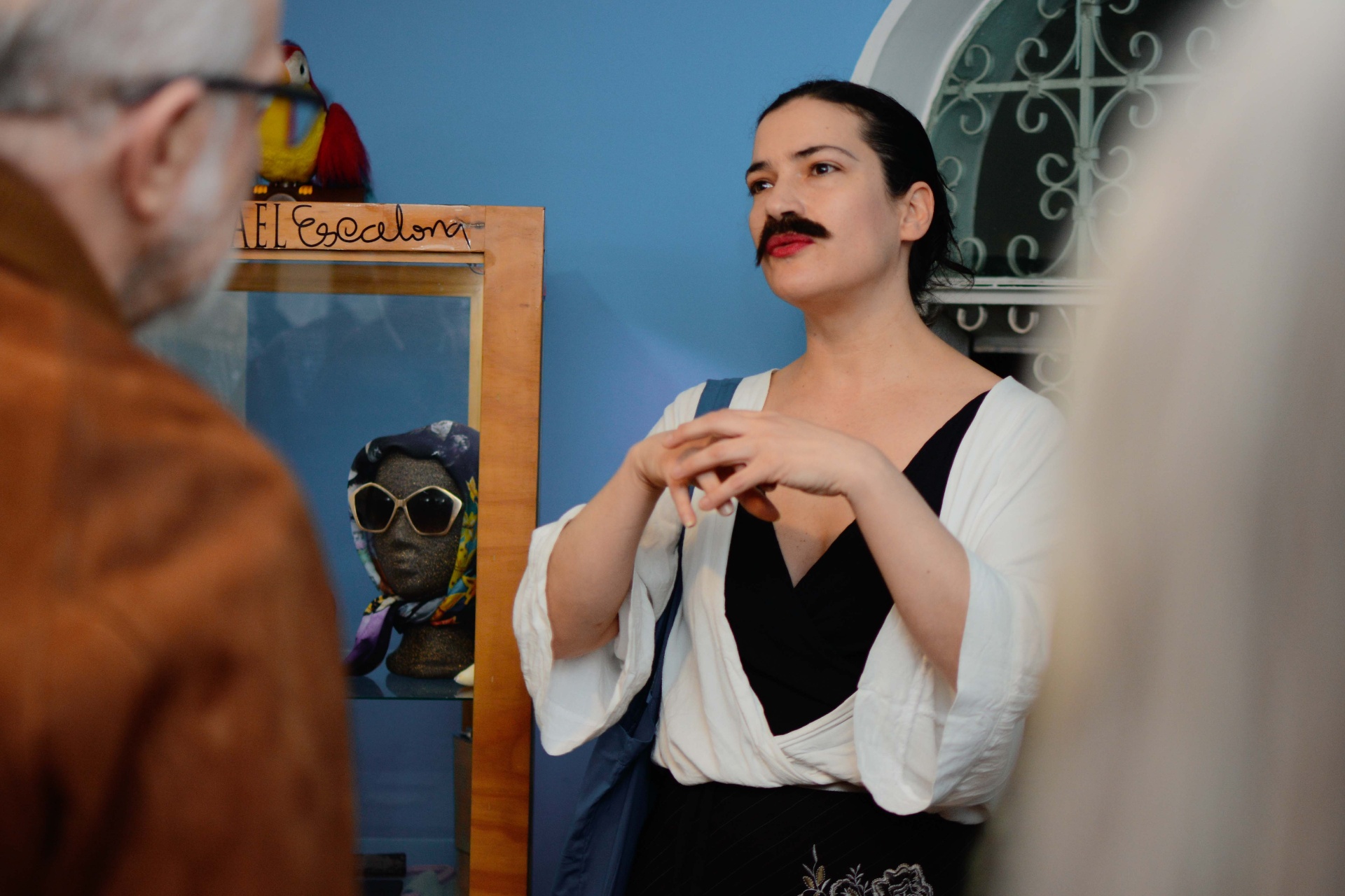 Performance teatral evocando a Rafael Escalona en la Casa Museo